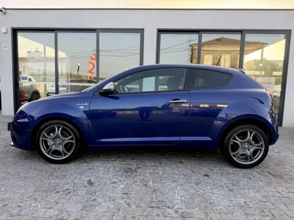 Alfa Romeo MiTo 2016 - 8900 EUR, 137500 km - AUTO.MOTO.pt - 137500km - foto 11 de 96