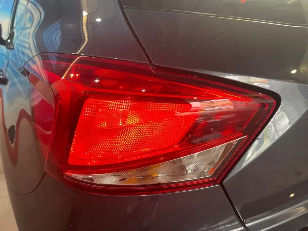 SEAT Ibiza 2024 - 17999 EUR, 1000 km - AUTO.MOTO.pt - 1000km - foto 21 de 40