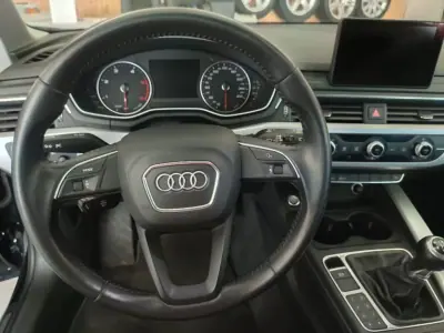 Audi A4 Avant 2017 - 18700 EUR, 168000 km - AUTO.MOTO.pt - 168000km - foto 5 de 16