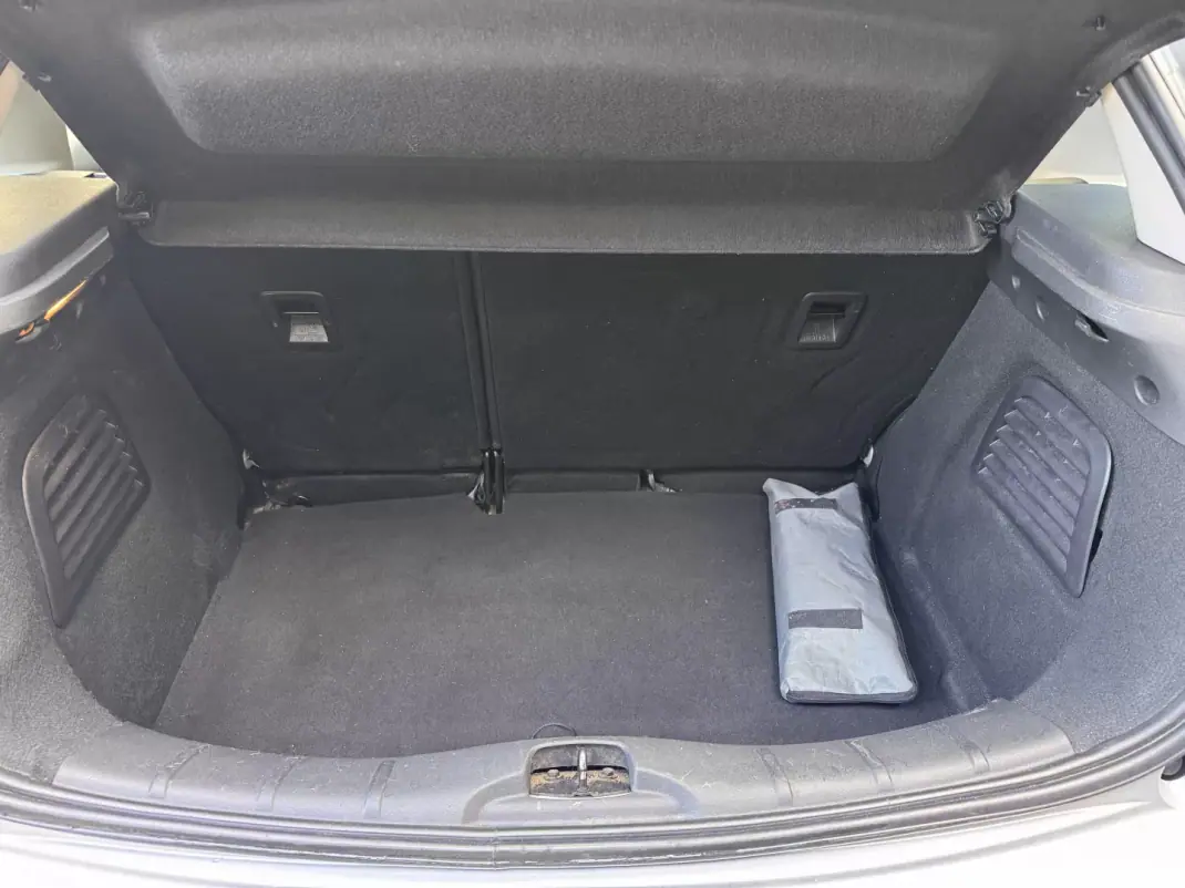 Citroën C3 2016 - 7900 EUR, 84451 km - AUTO.MOTO.pt - 84451km - foto 20 de 21