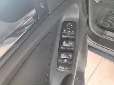 Mercedes-Benz ML 320 2006 - 17990 EUR, 269000 km - AUTO.MOTO.pt - 269000km - foto 22 de 32