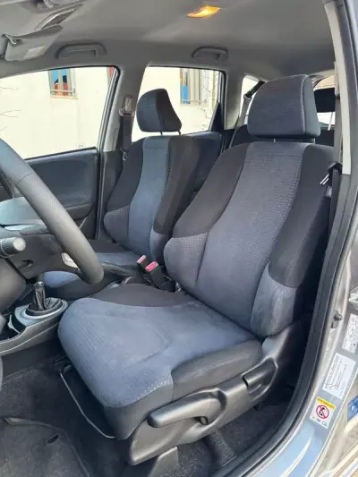 Honda Jazz 2009 - 8950 EUR, 75000 km - 75000km - foto 11 de 24