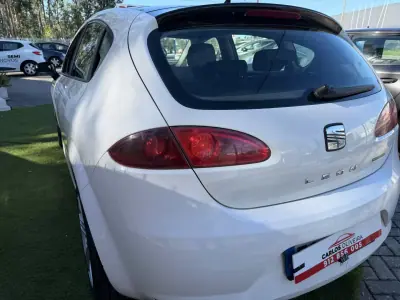 SEAT Leon 2008 — foto 5 de 7