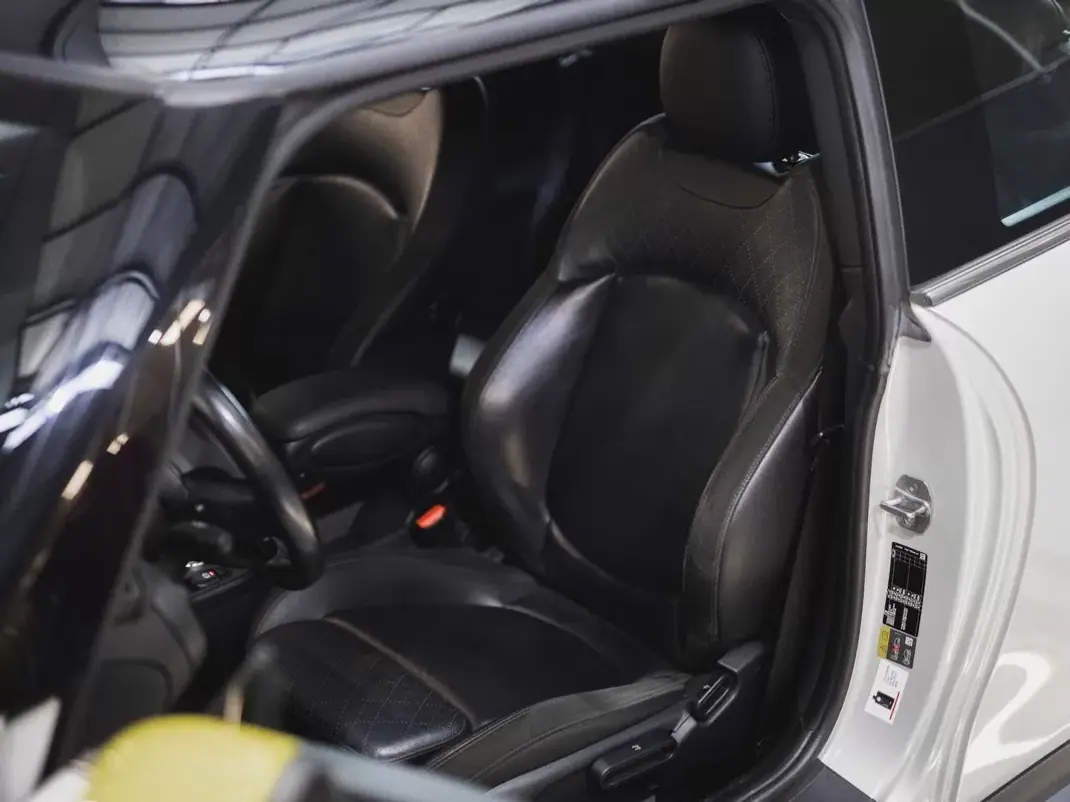 MINI 3 Portas 2019 - 16990 EUR, 70000 km - AUTO.MOTO.pt - 70000km - foto 23 de 23