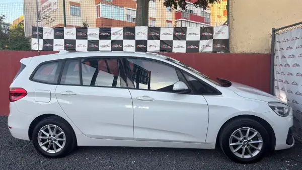 BMW 216 Gran Tourer 2019 - 14900 EUR, 99700 km - AUTO.MOTO.pt - 99700km - foto 7 de 12