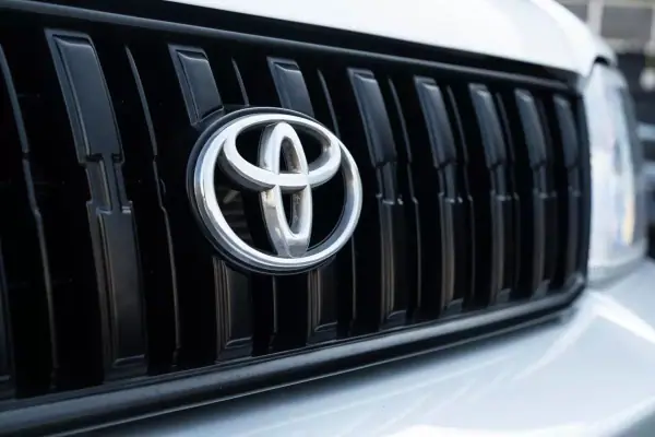 Toyota Land Cruiser 2000 - 23500 EUR, 500000 km - AUTO.MOTO.pt - 500000km - foto 7 de 20