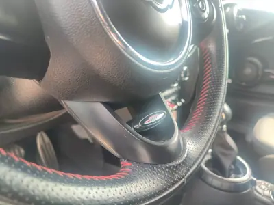 MINI Cooper 2016 - 14900 EUR, 200000 km - AUTO.MOTO.pt - 200000km - foto 15 de 21