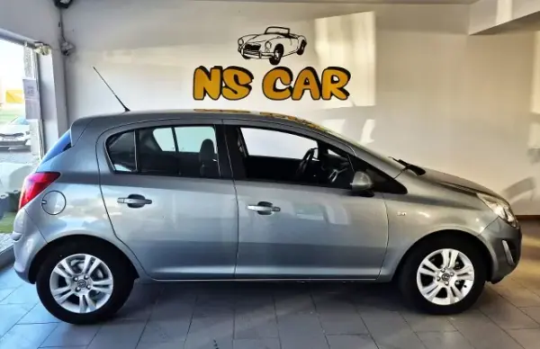 Opel Corsa 2013 - 8250 EUR, 55000 km - AUTO.MOTO.pt - 55000km - foto 2 de 9