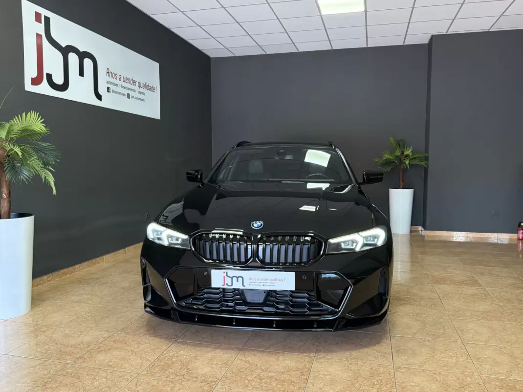 BMW 320 2023 - 32990 EUR, 169897 km - 169897km - foto 2 de 17