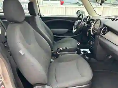 MINI One 2011 - 8700 EUR, 220000 km - AUTO.MOTO.pt - 220000km - foto 29 de 31