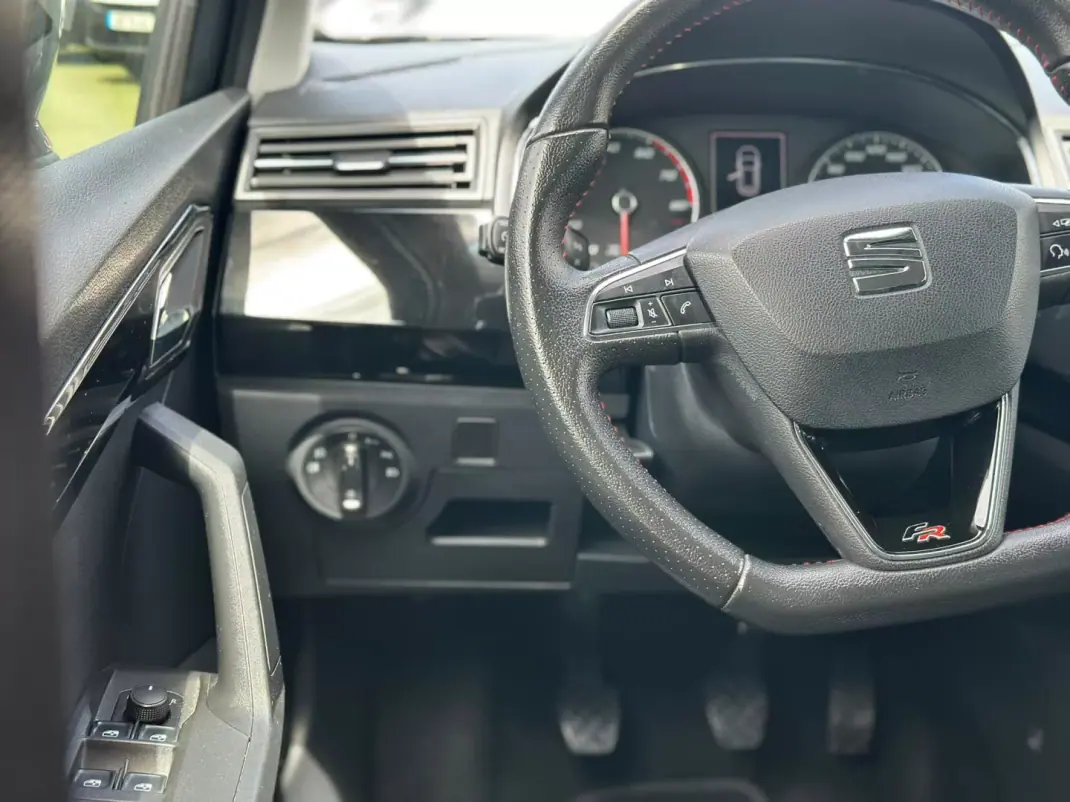 SEAT Ibiza 2017 - 17490 EUR, 95883 km - 95883km - foto 14 de 19