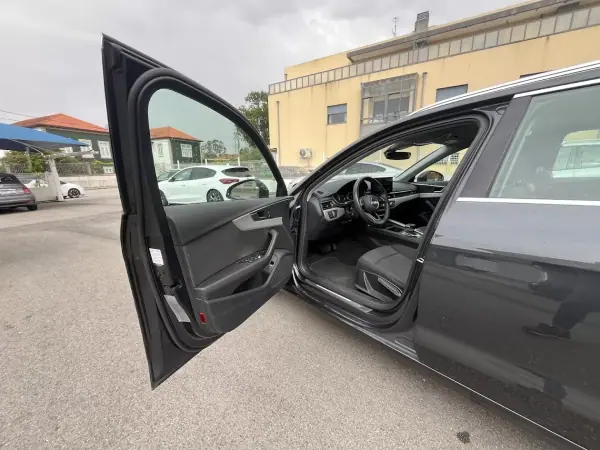 Audi A4 Avant 2022 - 21250 EUR, 195000 km - AUTO.MOTO.pt - 195000km - foto 27 de 45