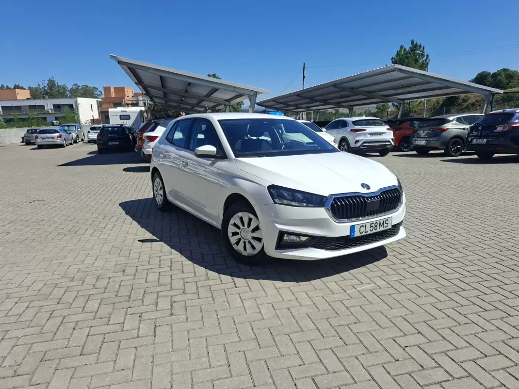 Skoda Fabia 2024 - 15000 EUR, 40500 km - 40500km - foto 4 de 30
