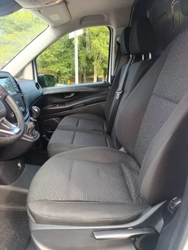 Mercedes-Benz 2020 - 20350 EUR, 114000 km - AUTO.MOTO.pt - 114000km - foto 14 de 15