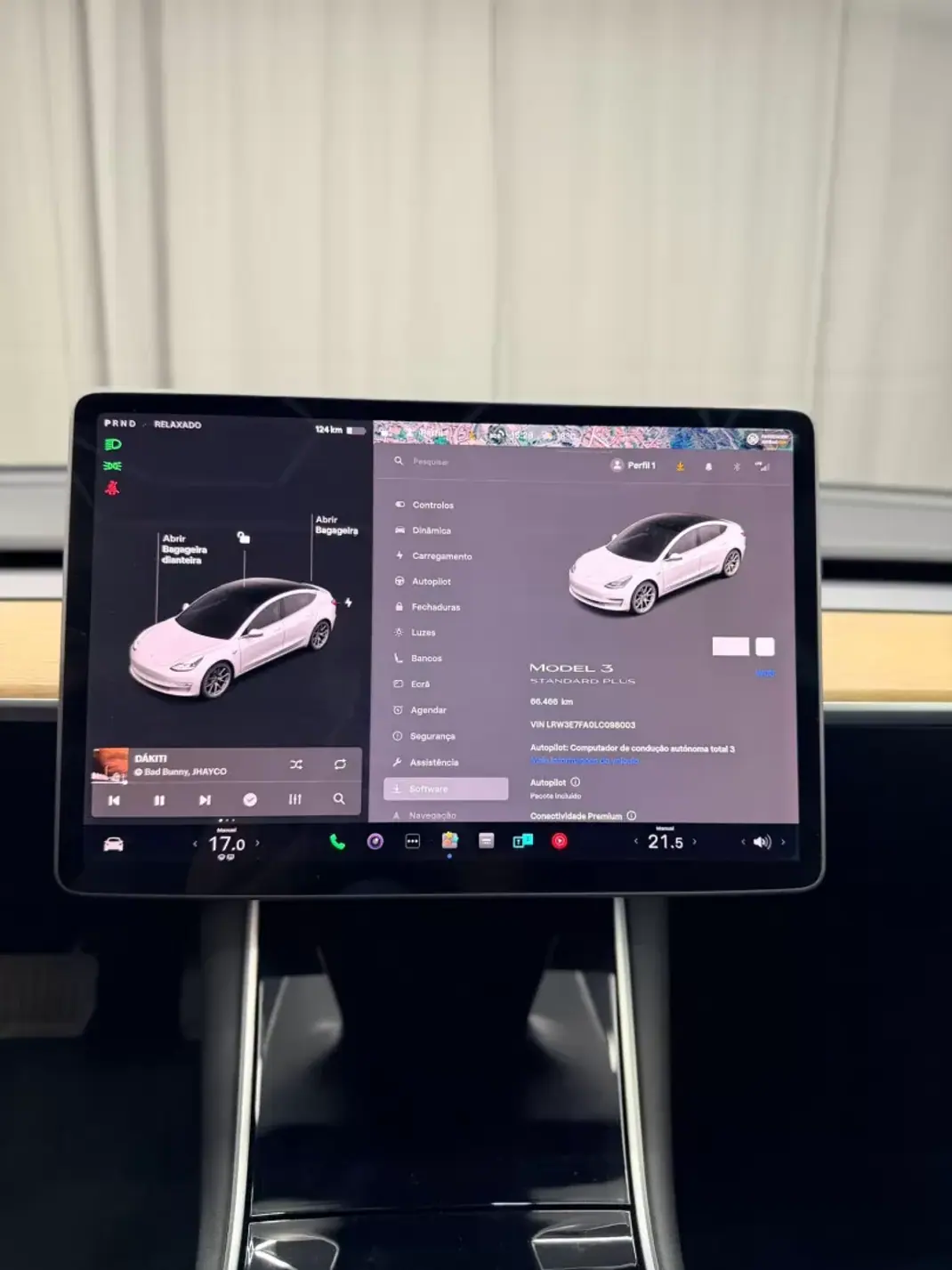 Tesla Model 3 2020 - 23750 EUR, 66000 km - AUTO.MOTO.pt - 66000km - foto 16 de 22