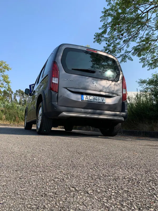 Peugeot Rifter 2020 - 18500 EUR, 125000 km - 125000km - foto 8 de 14
