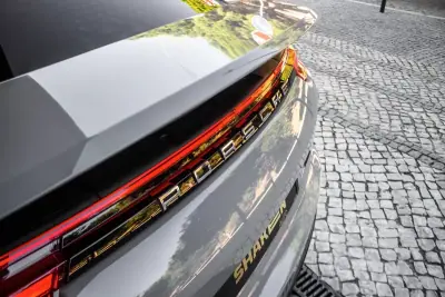 Porsche Panamera 2020 - 79990 EUR, 128249 km - 128249km - foto 11 de 48