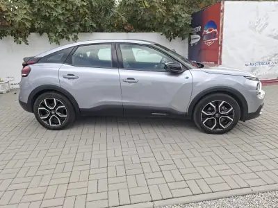 Citroën e-C4 2022 — foto 5 de 46