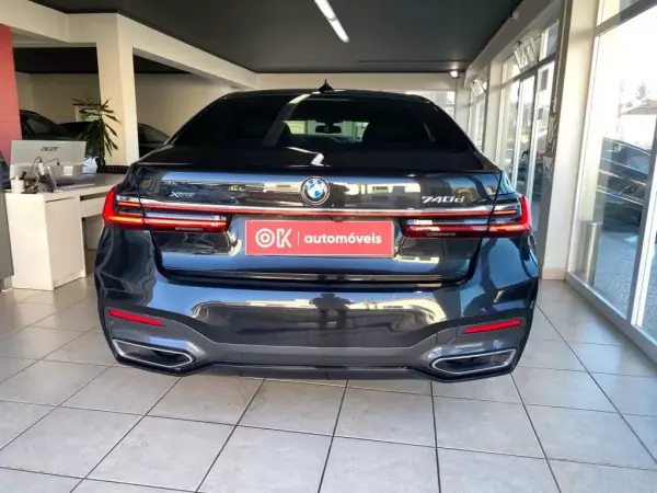 BMW 740 2021 - 66900 EUR, 56181 km - AUTO.MOTO.pt - 56181km - foto 4 de 53
