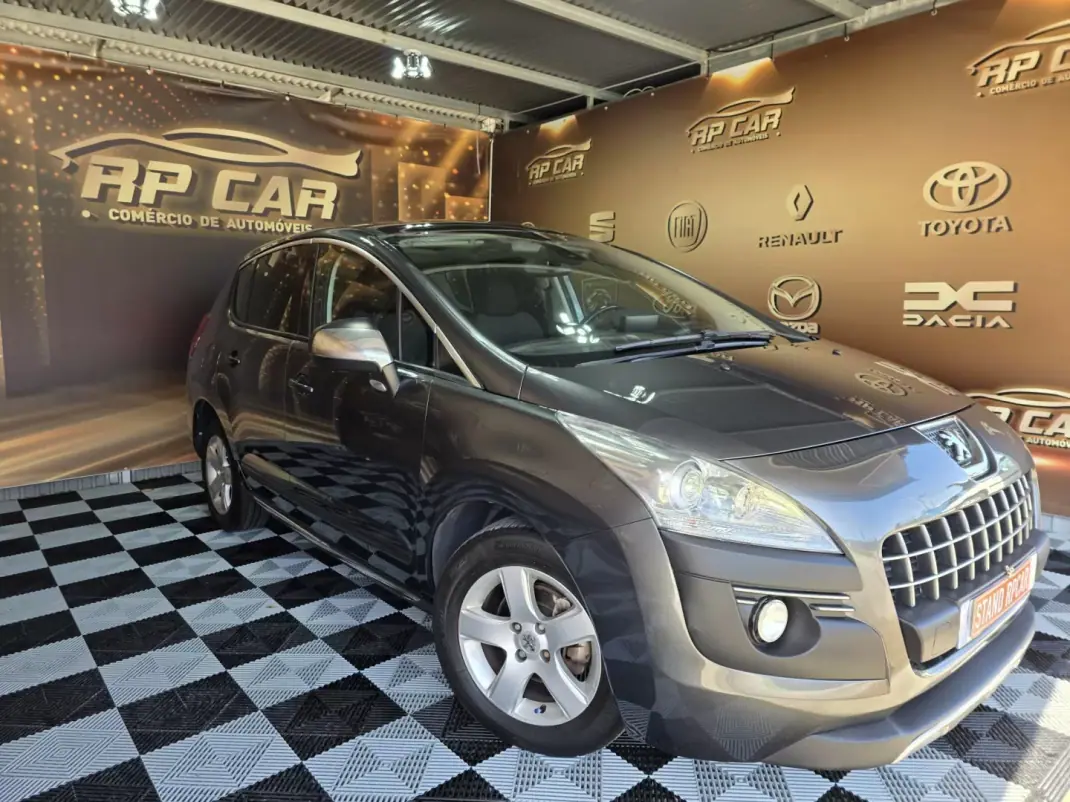 Peugeot 3008 2010 - 7990 EUR, 220000 km - AUTO.MOTO.pt - 220000km - foto 18 de 20