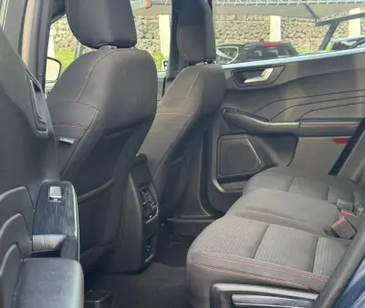 Ford Kuga 2022 - 24990 EUR, 69179 km - AUTO.MOTO.pt - 69179km - foto 13 de 14