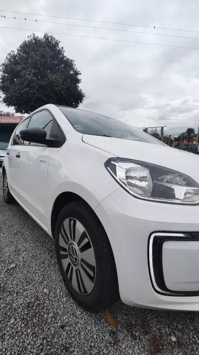 Volkswagen e-Up! 2020 - 11998 EUR, 0 km - AUTO.MOTO.pt - foto 6 de 23