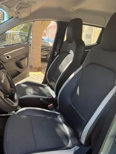 Dacia Spring 2022 - 13500 EUR, 39000 km - 39000km - foto 11 de 12