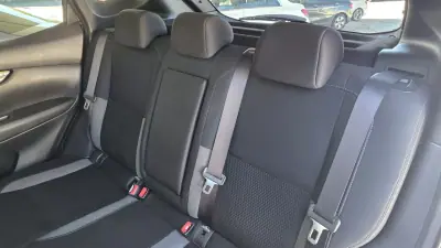 Nissan Qashqai 2019 - 18990 EUR, 110000 km - AUTO.MOTO.pt - 110000km - foto 28 de 31