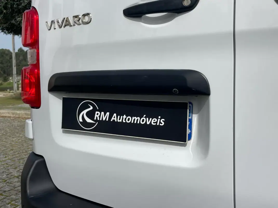 Opel COMBO 2022 - 17450 EUR, 123000 km - AUTO.MOTO.pt - 123000km - foto 16 de 37