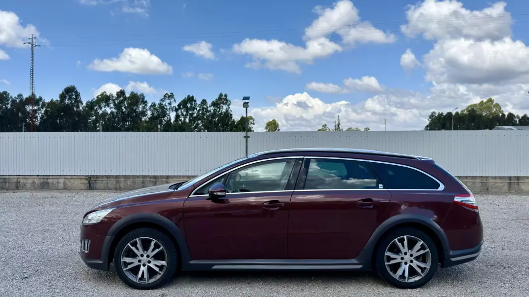 Peugeot 508 RXH 2013 - 9900 EUR, 320000 km - AUTO.MOTO.pt - 320000km - foto 15 de 54