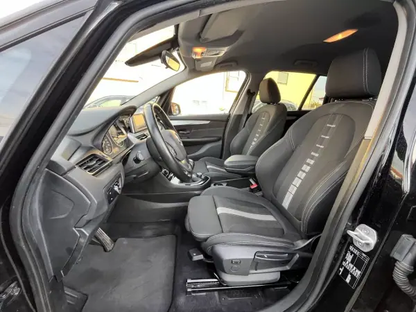 BMW 218 Gran Tourer 2016 - 15950 EUR, 200000 km - AUTO.MOTO.pt - 200000km - foto 25 de 51