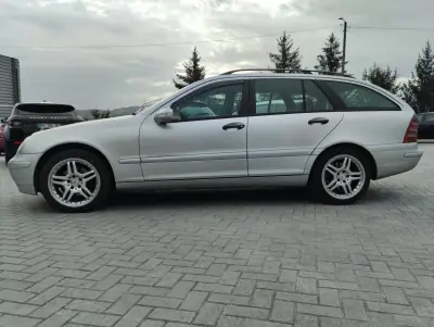 Mercedes-Benz C 220 2002 - 4999 EUR, 340000 km - foto 4 de 27