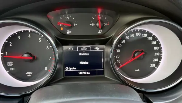 Opel Astra Sports Tourer 2021 - 11640 EUR, 149717 km - AUTO.MOTO.pt - 149717km - foto 39 de 52