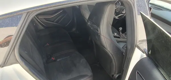 Mercedes-Benz CLA 200 2015 - 10000 EUR, 309800 km - 309800km - foto 8 de 15