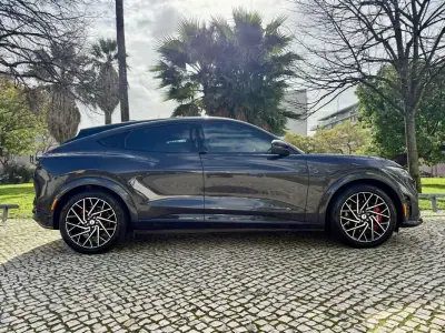 Ford Mustang Mach-E 2022 - 35990 EUR, 68980 km - AUTO.MOTO.pt - 68980km - foto 13 de 51