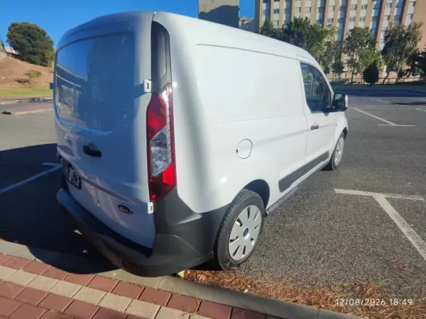 Ford Transit 2015 - 9780 EUR, 132500 km - AUTO.MOTO.pt - 132500km - foto 7 de 29