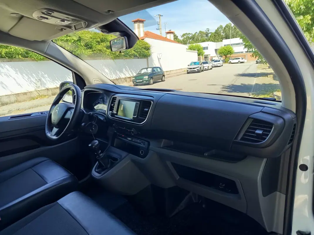 Citroën Jumpy 2021 - 14990 EUR, 122200 km - 122200km - foto 12 de 19