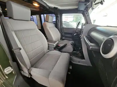 Jeep Wrangler 2009 - 36900 EUR, 145177 km - AUTO.MOTO.pt - 145177km - foto 25 de 26
