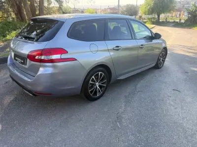 Peugeot 308 SW 2016 - 9450 EUR, 192000 km - AUTO.MOTO.pt - 192000km - foto 4 de 24