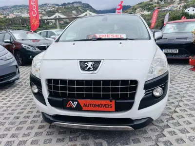Peugeot 3008 2010 - 9950 EUR, 137547 km - AUTO.MOTO.pt - 137547km - foto 2 de 12