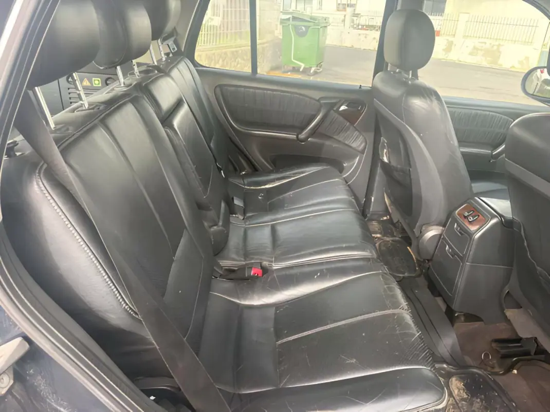 Mercedes-Benz ML 270 2000 - 6500 EUR, 450000 km - AUTO.MOTO.pt - 450000km - foto 6 de 8