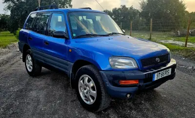 Toyota RAV4 1996 - 9990 EUR, 288967 km - AUTO.MOTO.pt - 288967km - foto 4 de 14