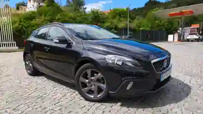 Volvo V40 Cross Country 2015 - 315000km