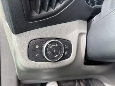 Ford Transit Connect 2018 - 12990 EUR, 152000 km - AUTO.MOTO.pt - 152000km - foto 14 de 20
