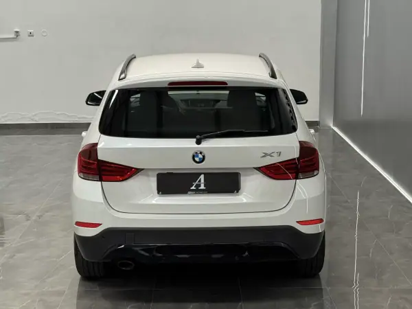 BMW X1 2015 - 16490 EUR, 255000 km - AUTO.MOTO.pt - 255000km - foto 7 de 31