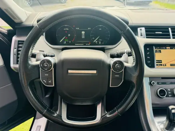 Land Rover Range Rover Sport 2016 - 59999 EUR, 89000 km - AUTO.MOTO.pt - 89000km - foto 11 de 43