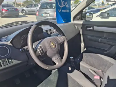 Suzuki Swift 2008 - 4750 EUR, 305000 km - AUTO.MOTO.pt - 305000km - foto 12 de 14