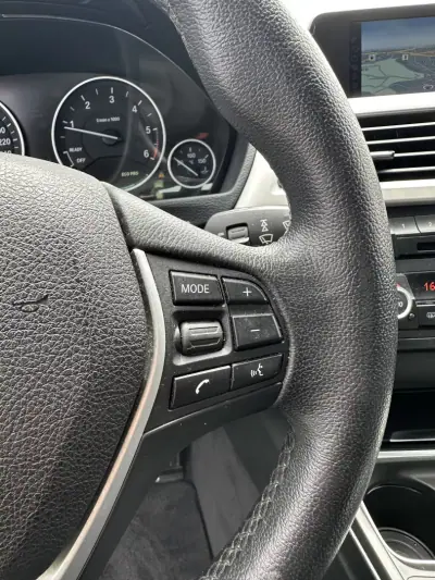 BMW 320 2013 - 13900 EUR, 280000 km - AUTO.MOTO.pt - 280000km - foto 43 de 64