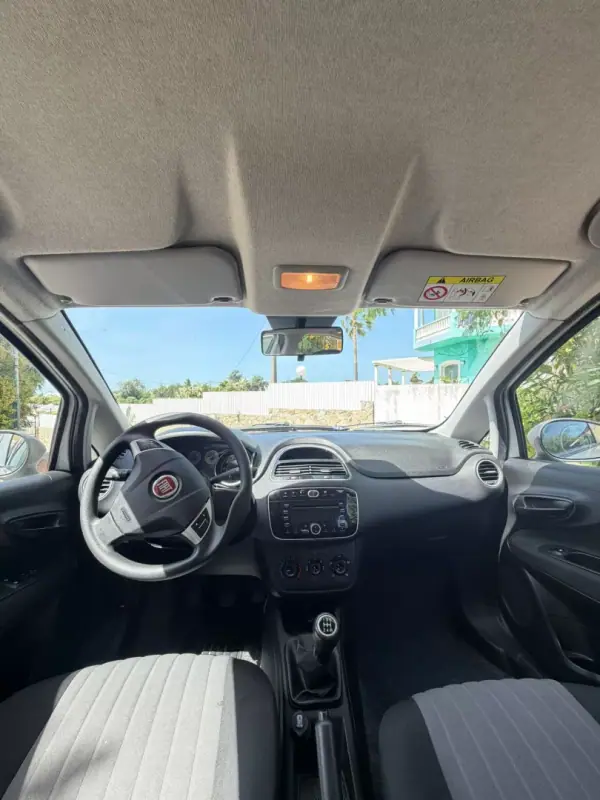 Fiat Punto 2018 - 8500 EUR, 111468 km - AUTO.MOTO.pt - 111468km - foto 7 de 9