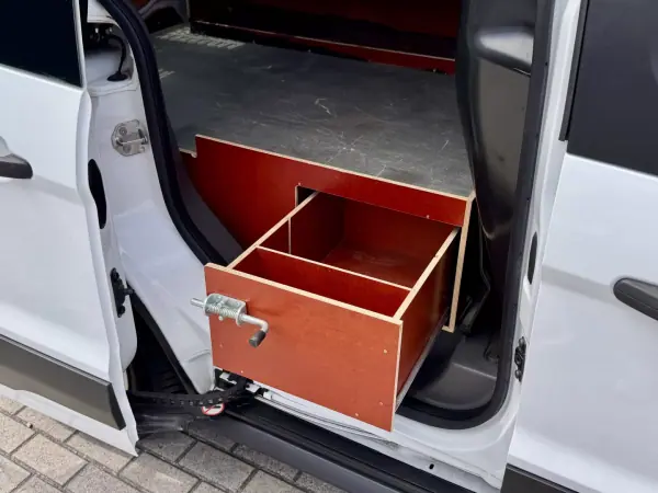 Ford Transit Connect 2019 - 12500 EUR, 110000 km - AUTO.MOTO.pt - 110000km - foto 19 de 24